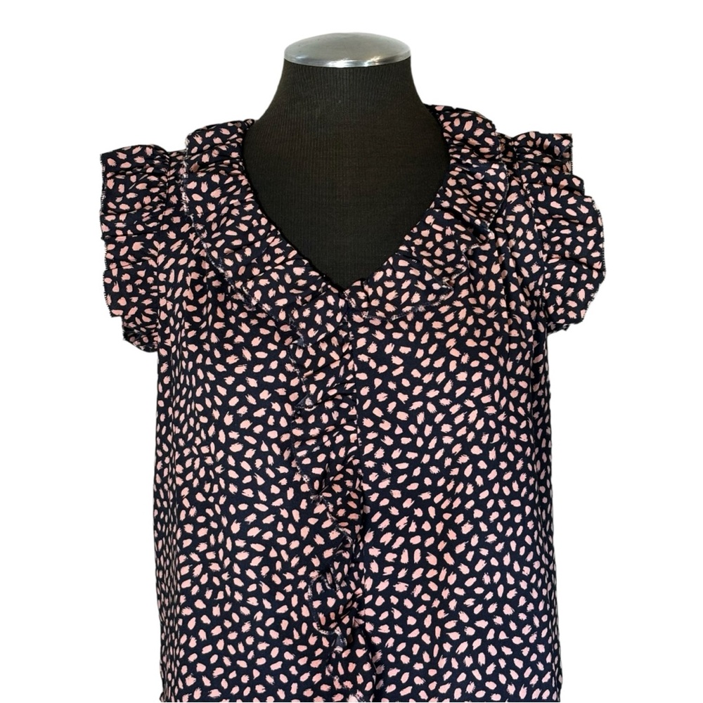 SOLD - Ann Taylor – Petite Ruffled V-Neck Pullover Top – Petite Small - Picture 3 of 10
